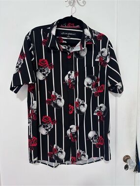 Just Attitude black/white stripe oversize button down shirt w/ skulls & roses -L